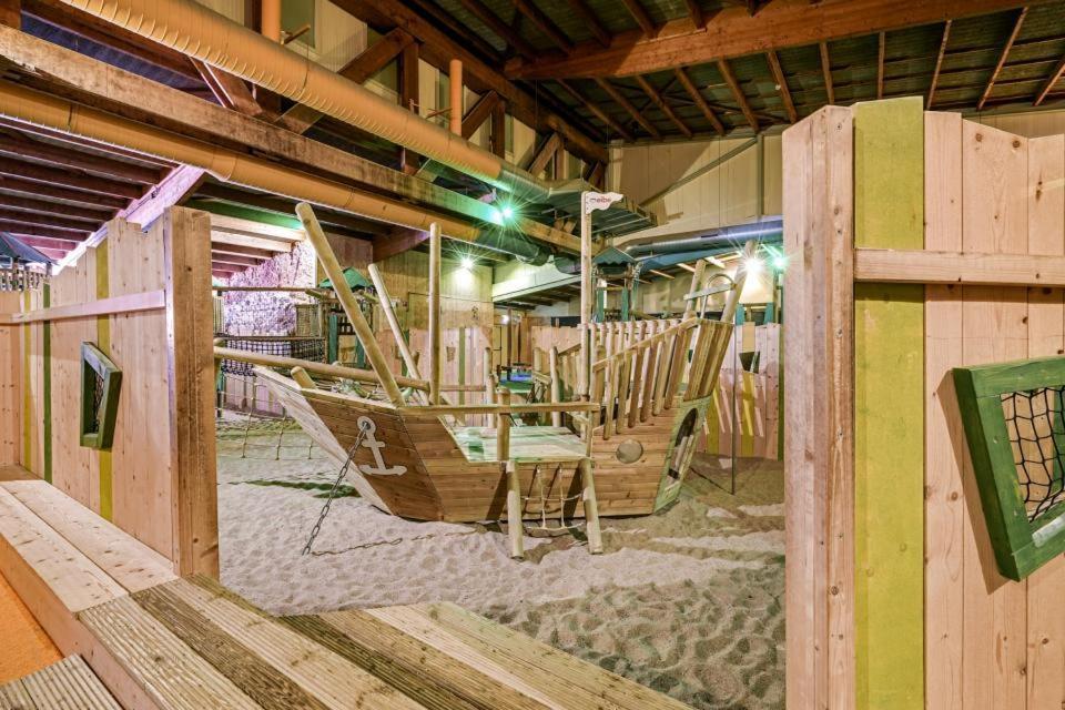Het Familie Boshuisje - Vakantiewoning Op Prachtig Park Met Veel Faciliteiten Inc Ligbad Gramsbergen Ngoại thất bức ảnh