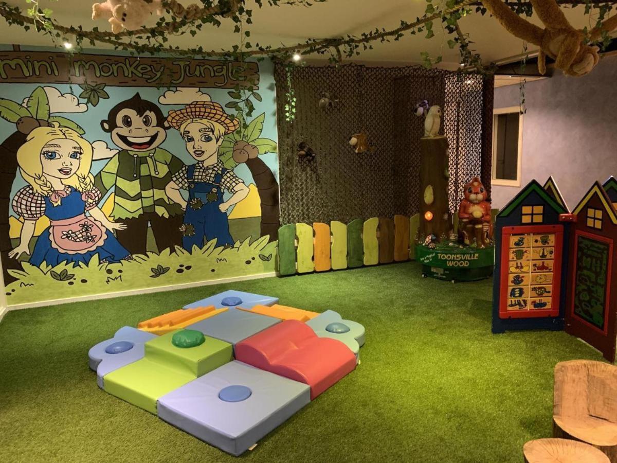 Het Familie Boshuisje - Vakantiewoning Op Prachtig Park Met Veel Faciliteiten Inc Ligbad Gramsbergen Ngoại thất bức ảnh