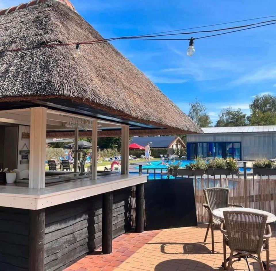 Het Familie Boshuisje - Vakantiewoning Op Prachtig Park Met Veel Faciliteiten Inc Ligbad Gramsbergen Ngoại thất bức ảnh
