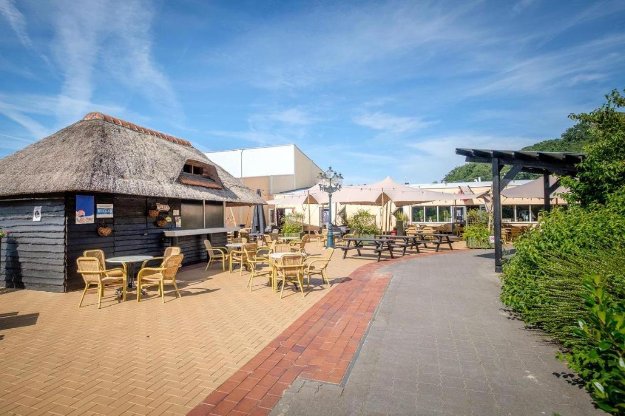 Het Familie Boshuisje - Vakantiewoning Op Prachtig Park Met Veel Faciliteiten Inc Ligbad Gramsbergen Ngoại thất bức ảnh