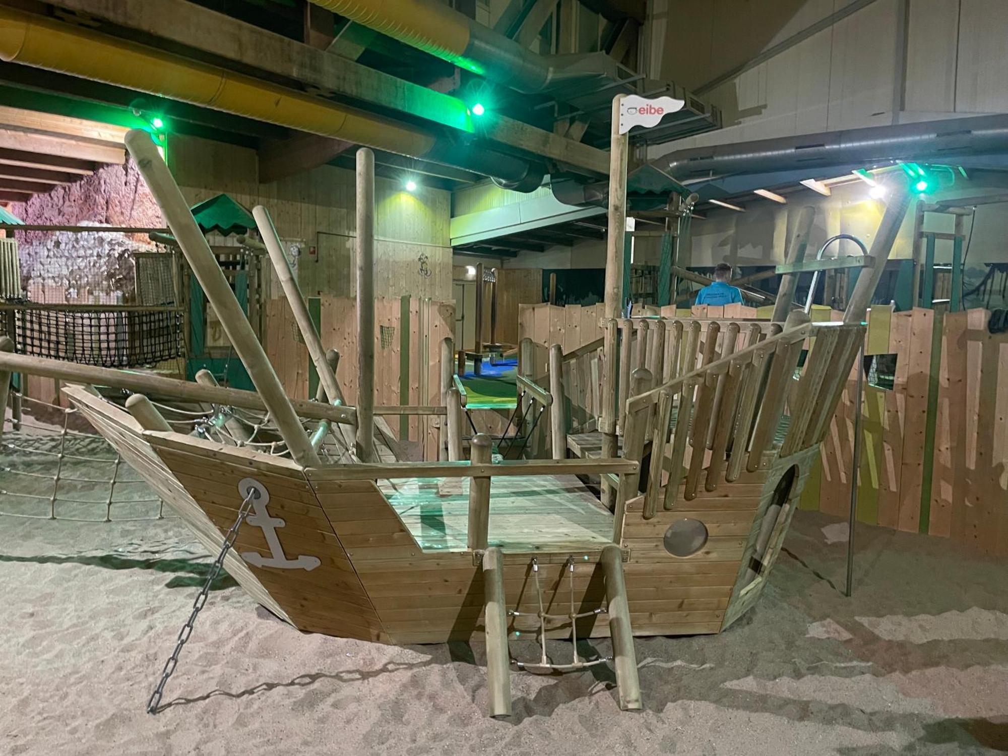 Het Familie Boshuisje - Vakantiewoning Op Prachtig Park Met Veel Faciliteiten Inc Ligbad Gramsbergen Ngoại thất bức ảnh